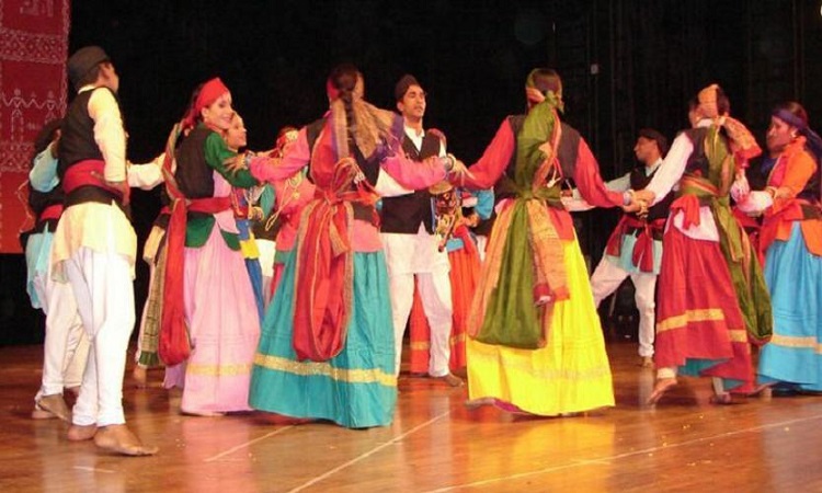 Himachal Pradesh Folk Dance Performance
