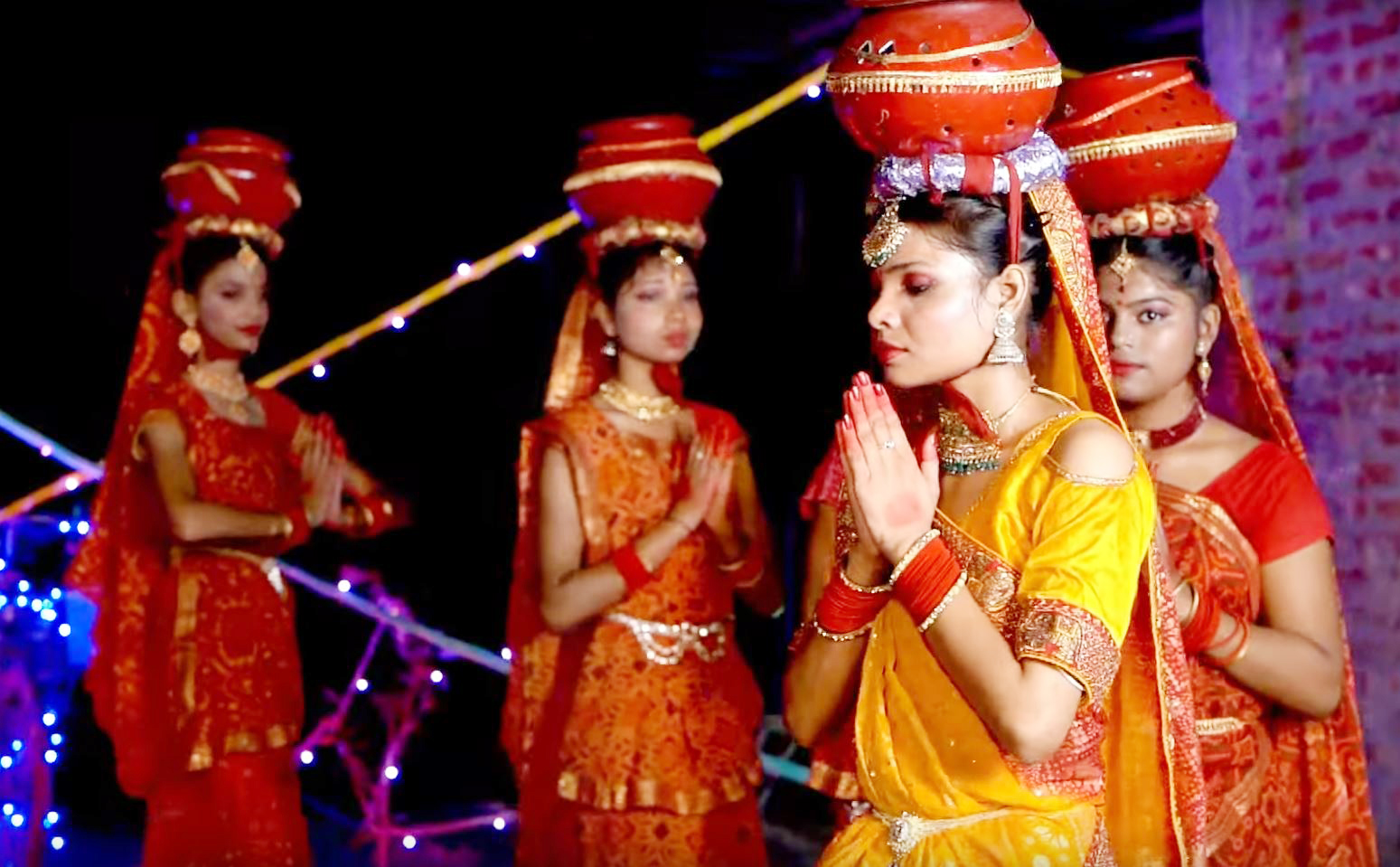 Women Performing Jhijhiya Dance