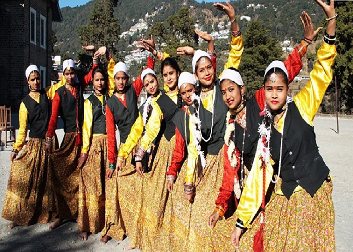 Uttarakhand Traditional Dance Costume