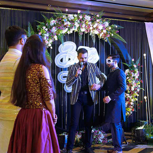 Corporate event anchor in Delhi