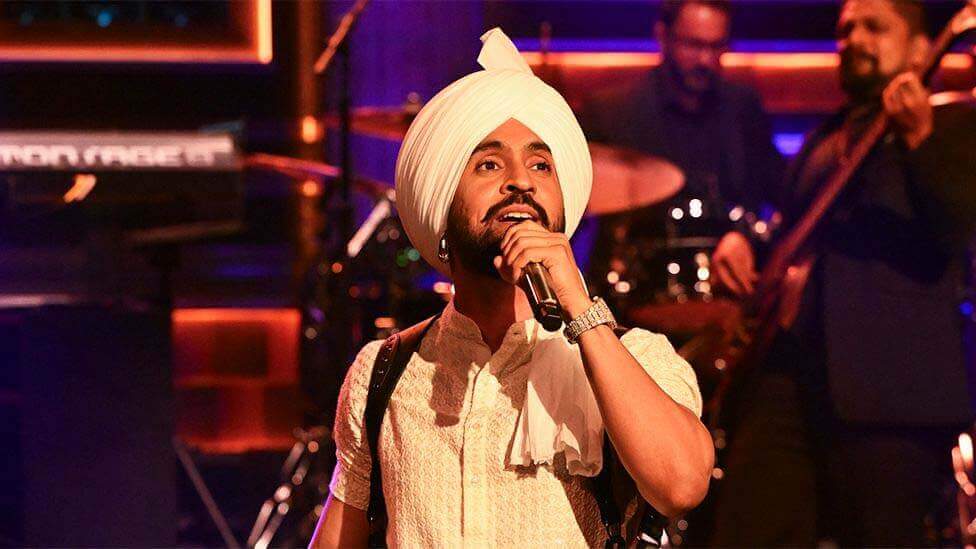 Punjabi singer performing at wedding in Delhi