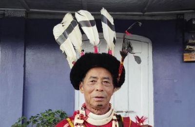 Ao Lokgeet folk singer performing