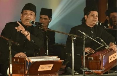 Dakhini (Deccani Urdu) Lokgeet folk singer performing