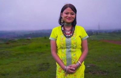 Jaintia (Pnar) Lokgeet folk singer performing