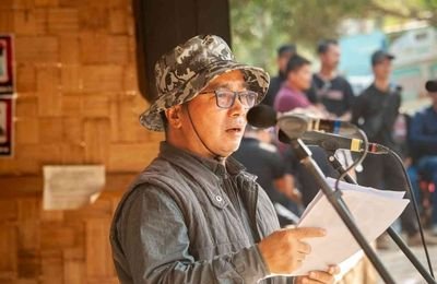 Kuki Lokgeet folk singer performing