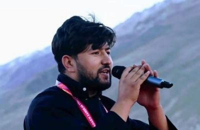 Traditional Balti singer folk music performance