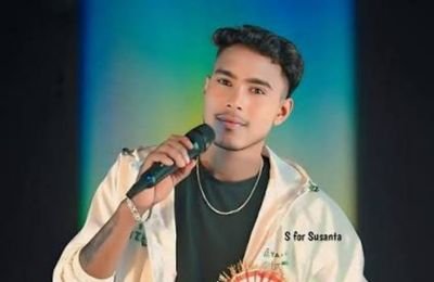 Mundari (Killi) Lokgeet folk singer performing