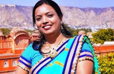 Rajasthani (Marwari) Lokgeet folk singer performing