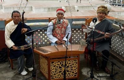 Sherpa Lokgeet folk singer performing