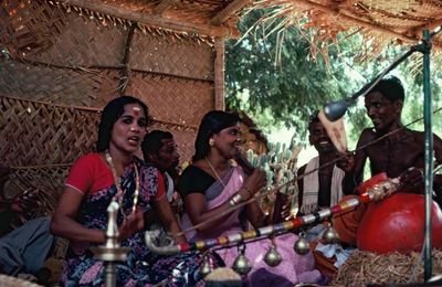 Urali Lokgeet folk singer performing
