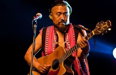 Vaiphei Lokgeet folk singer performing