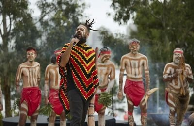 Warlpiri (Indian Diaspora) Lokgeet folk singer performing
